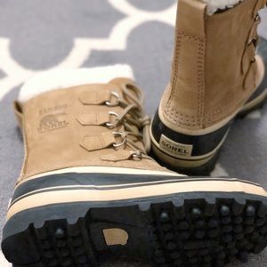 Brand new, never worn Sorel boots!